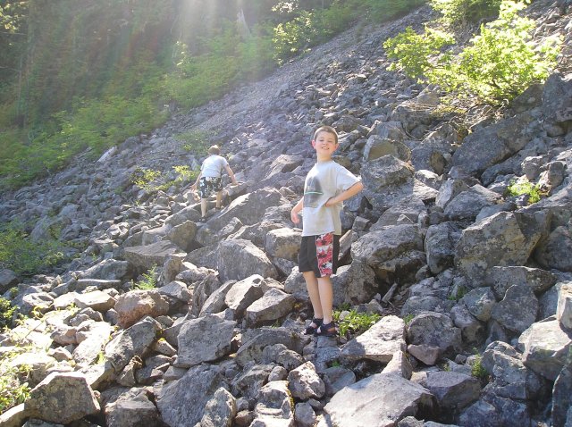 6.24-25.06 Memaloose Lake 062 